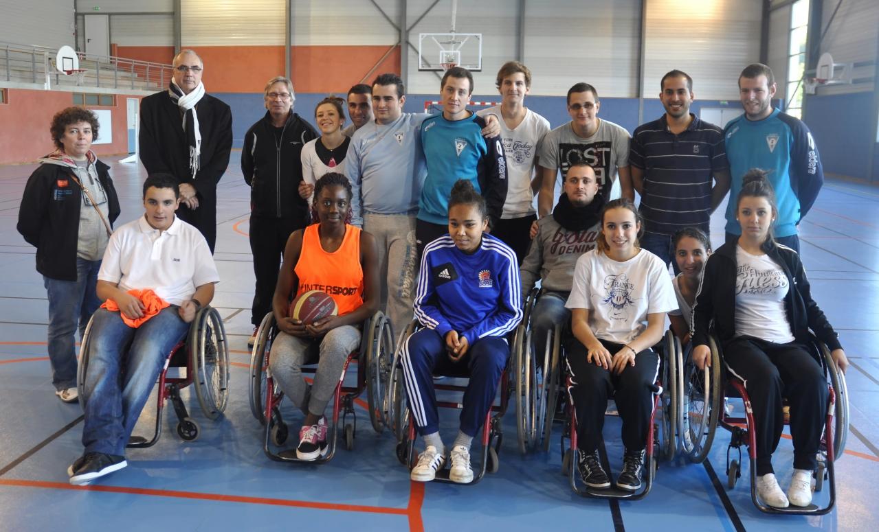 Groupe_Fauteuil_F